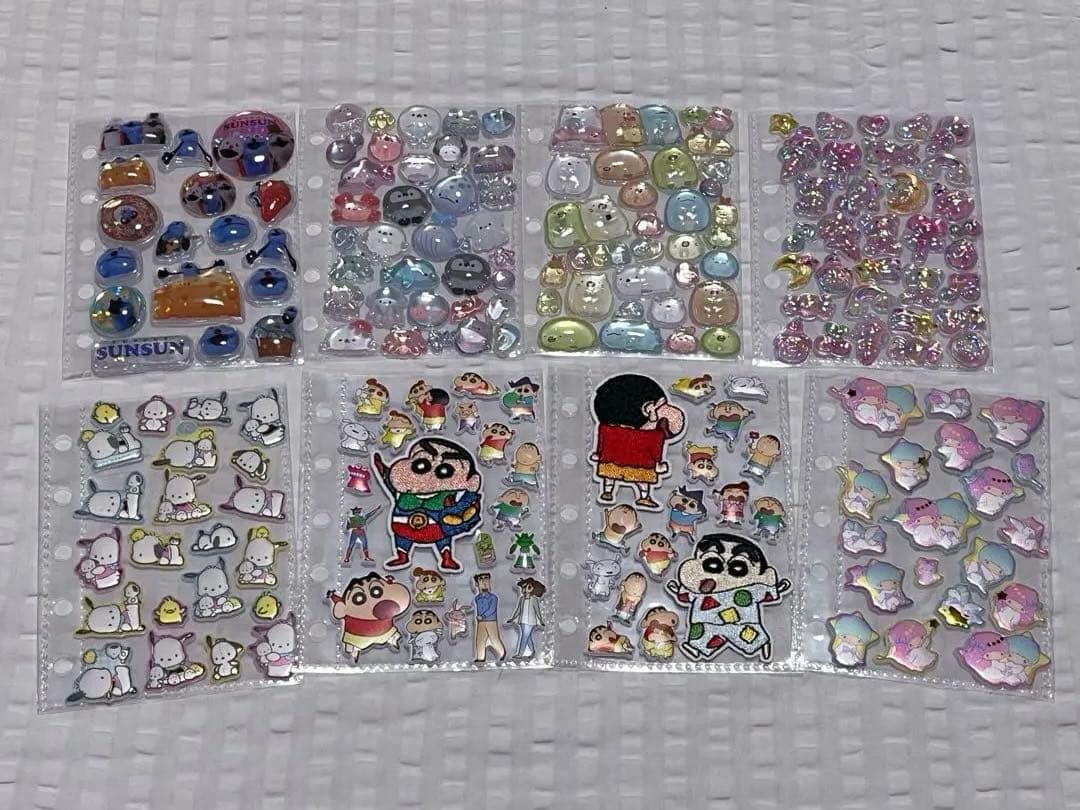 シール帳完成品！正規品シールのみ、サンリオたまごっち②