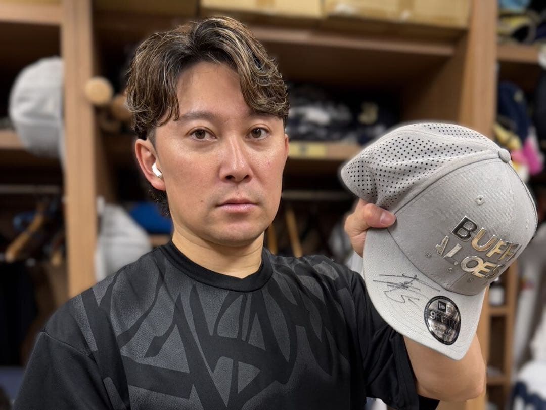 オリックス 西野真弘 本人着用 直筆サイン入り2025プラクティスキャップ