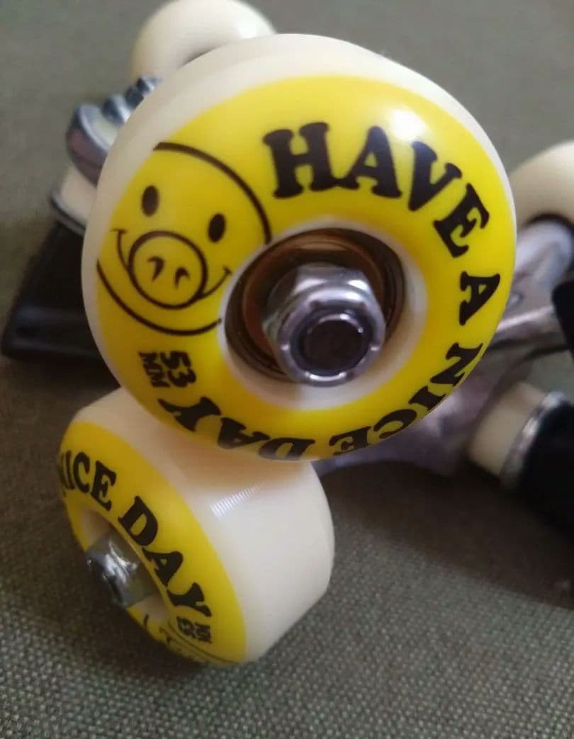スケートボード INDEPENDENT Truck Pig Wheel GIRL Bearing