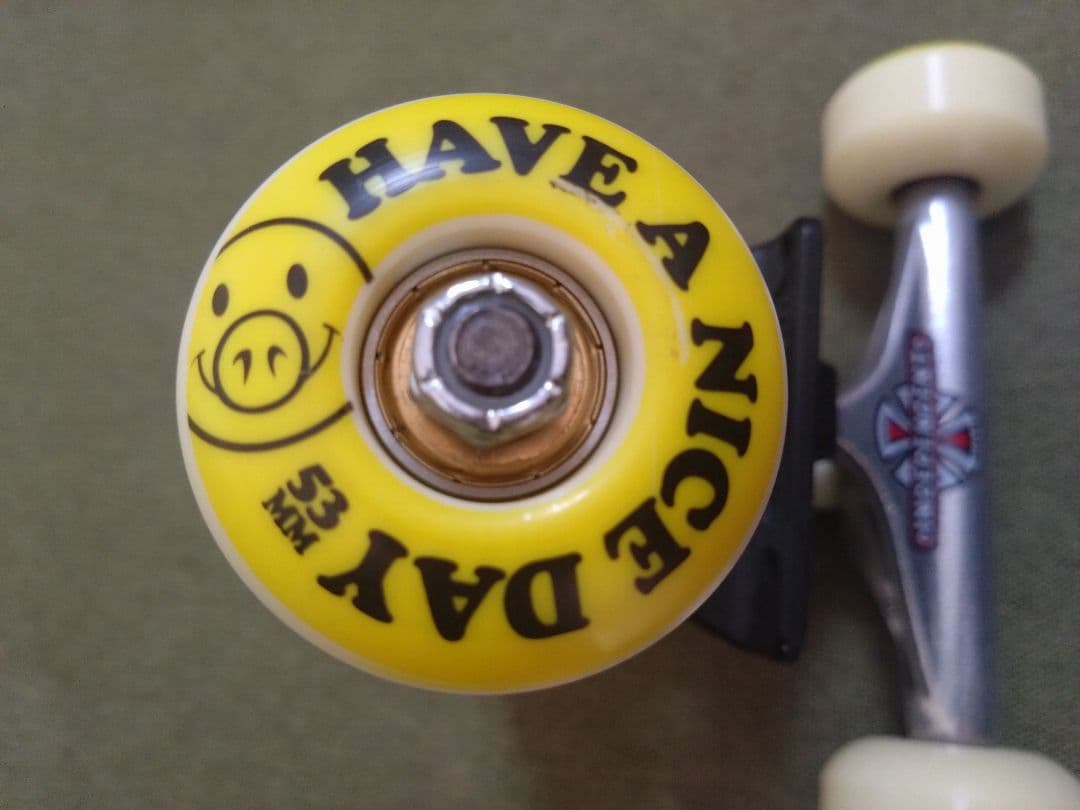 スケートボード INDEPENDENT Truck Pig Wheel GIRL Bearing