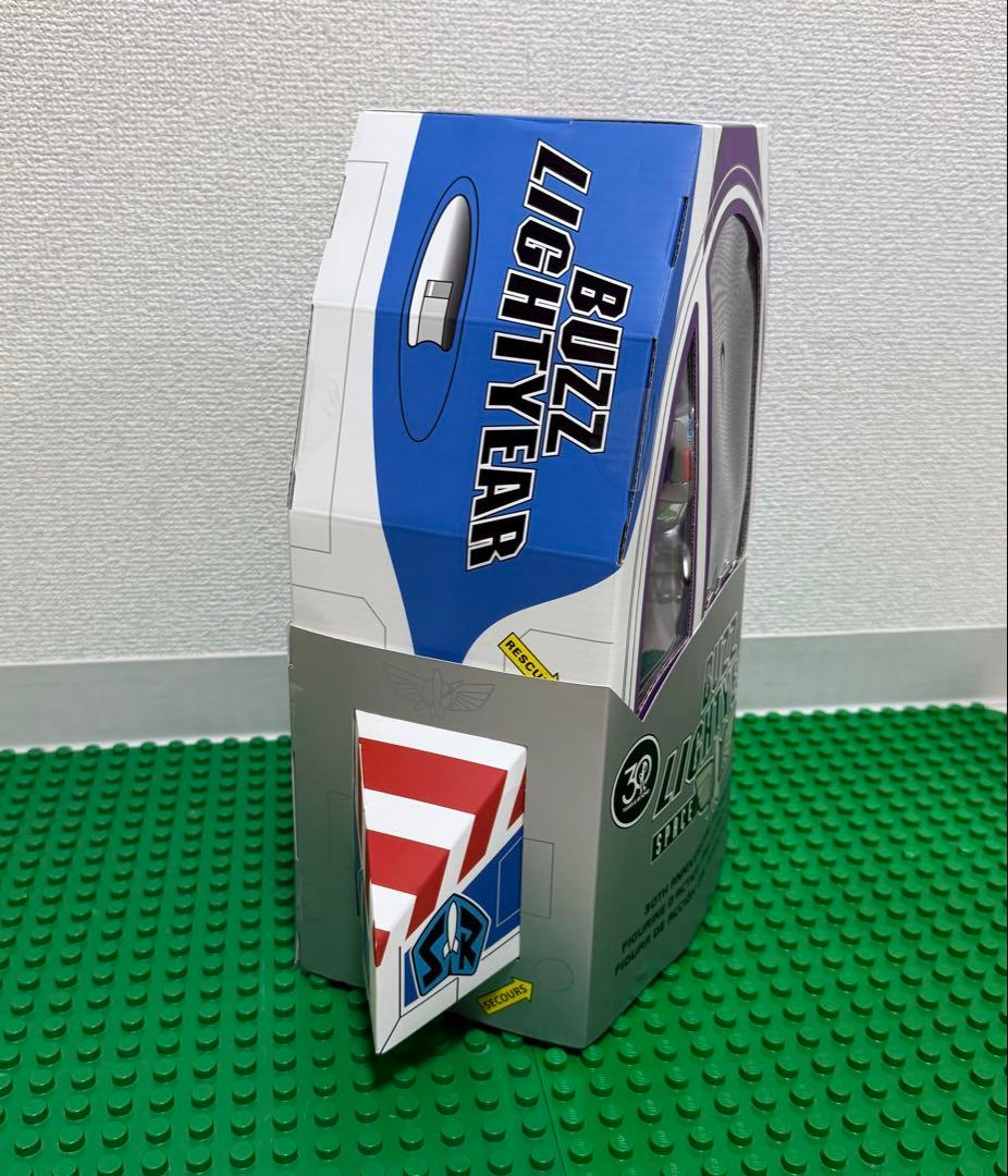 トイストーリー バズ 30周年 トーキングフィギュア メタリック