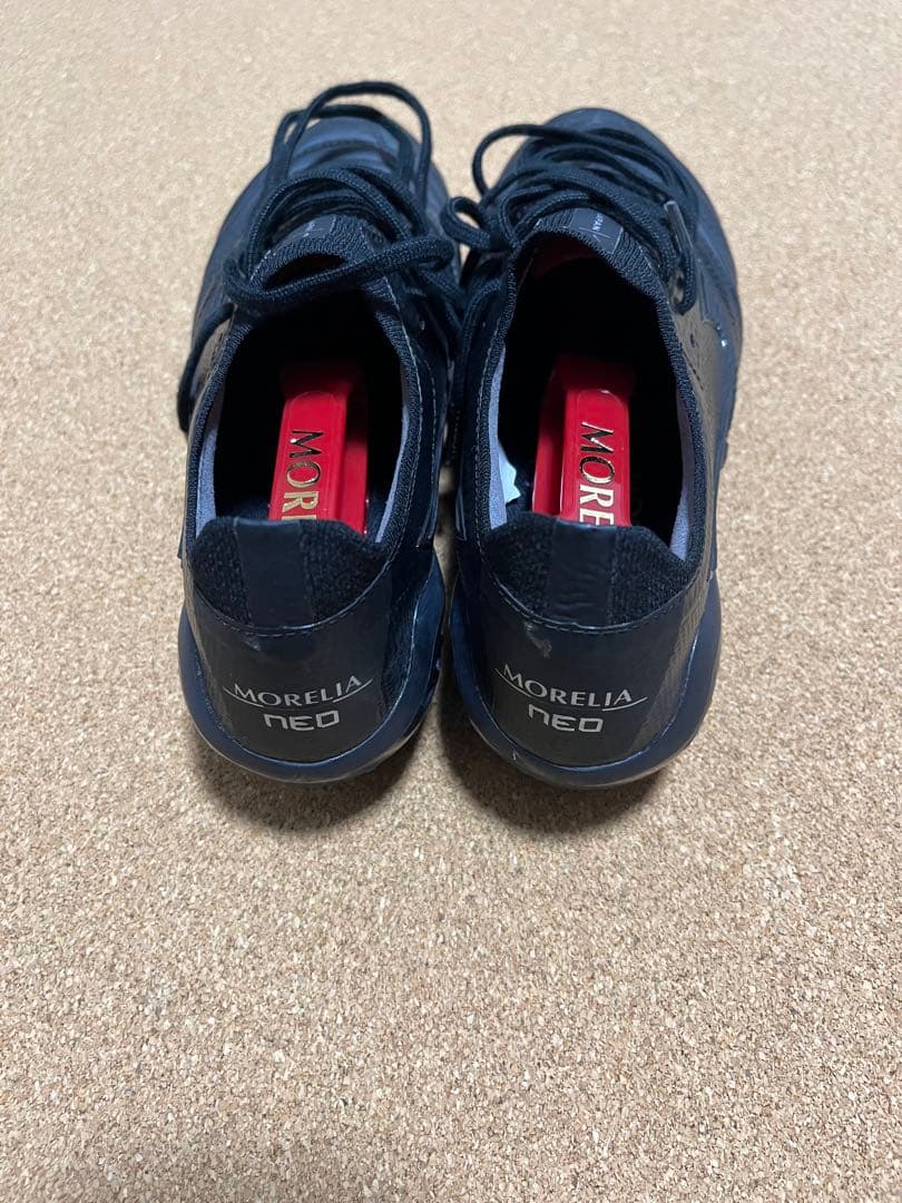 MORELIA NEO β サッカースパイク