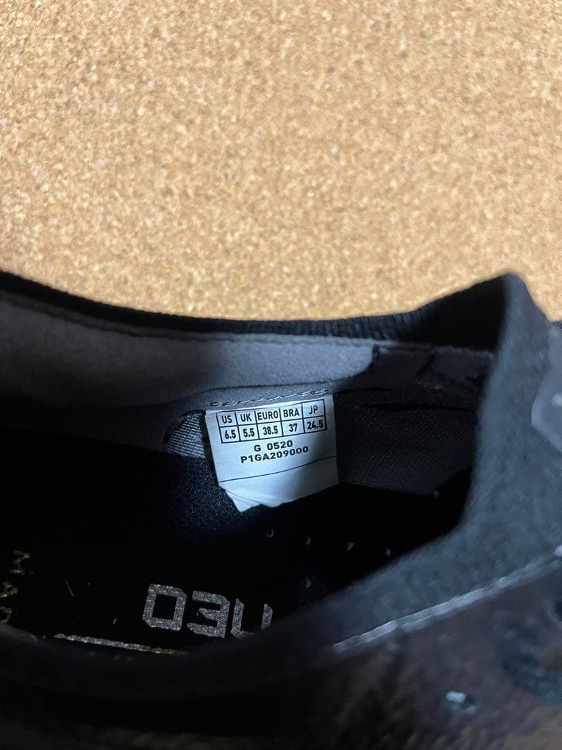 MORELIA NEO β サッカースパイク