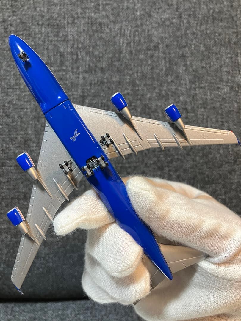 【新品】【絶版】 herpa B747-400 ハウスカラー 1/500