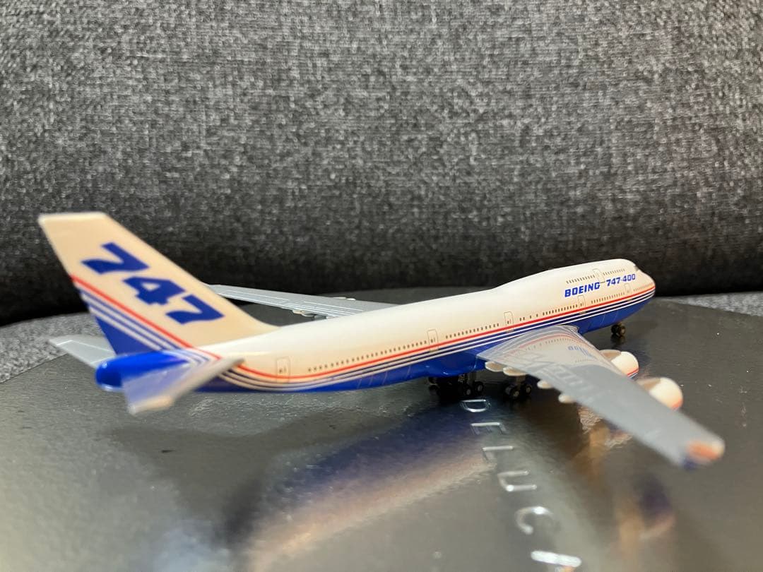 【新品】【絶版】 herpa B747-400 ハウスカラー 1/500