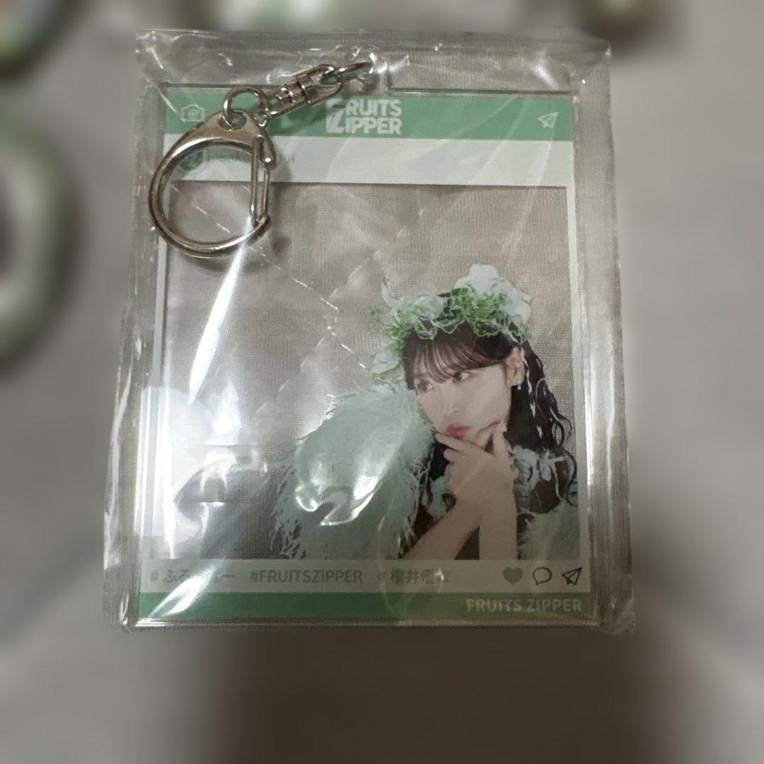 櫻井優衣　缶バッジ、アクスタ、ラッフル