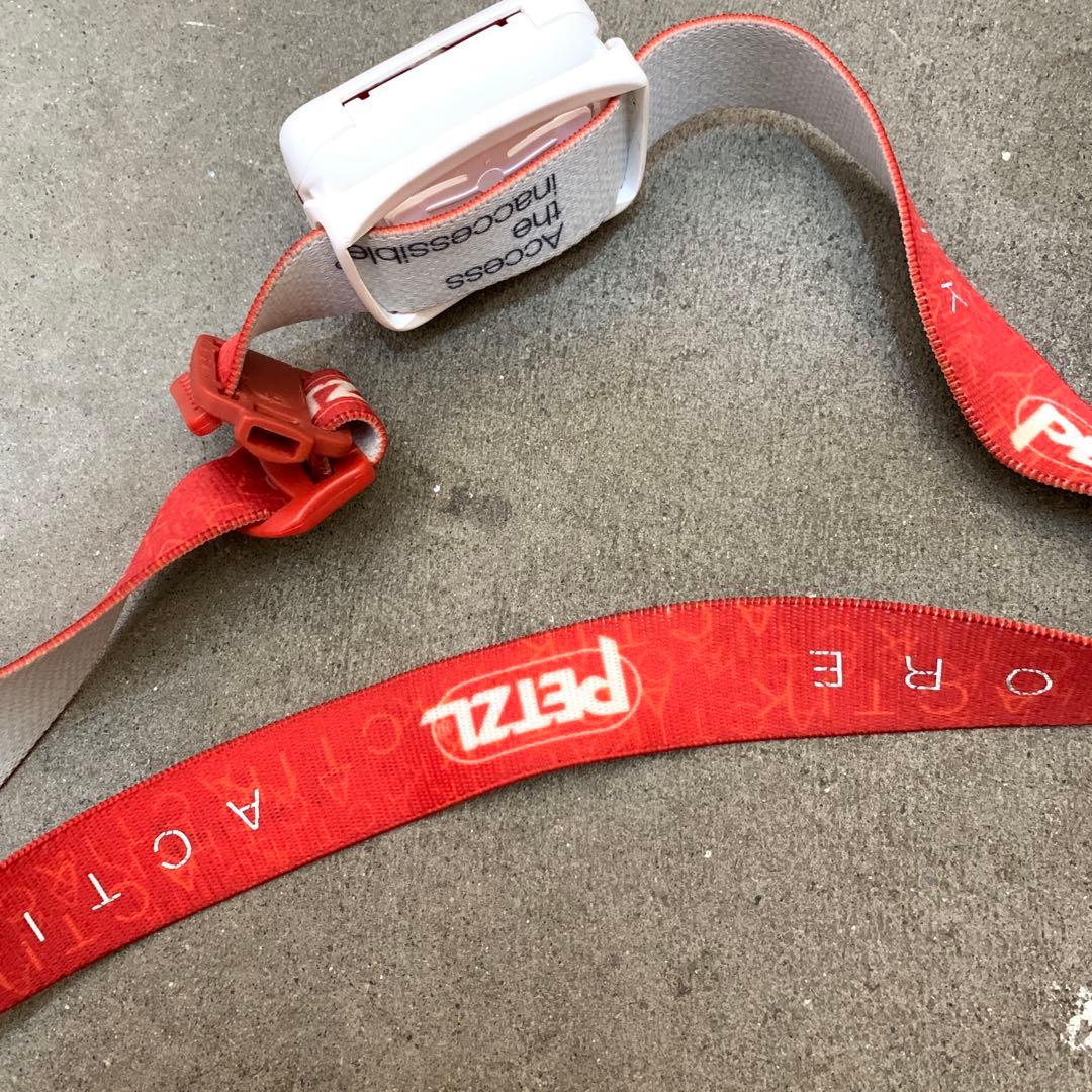 Petzl Actik Core ヘッドライト