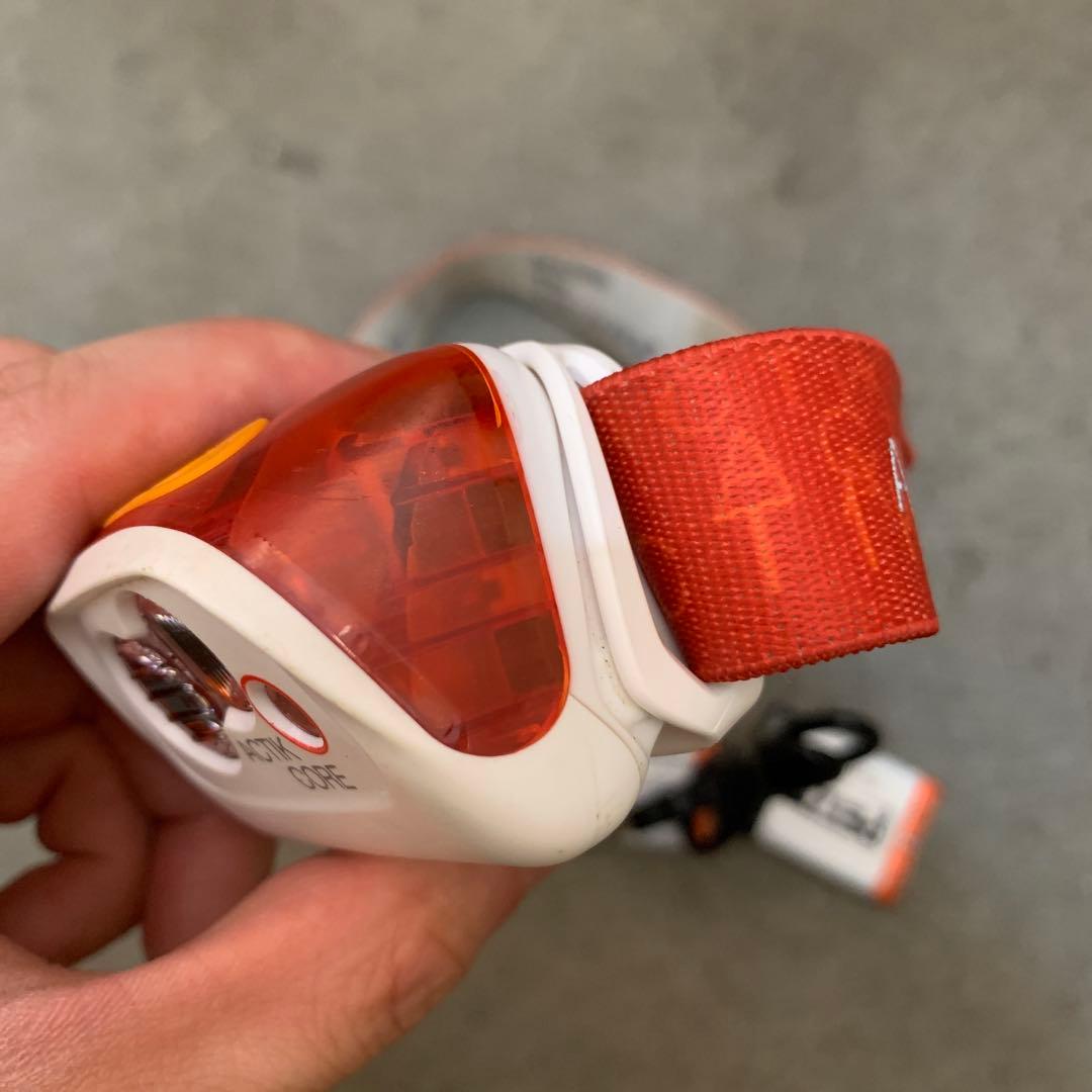 Petzl Actik Core ヘッドライト