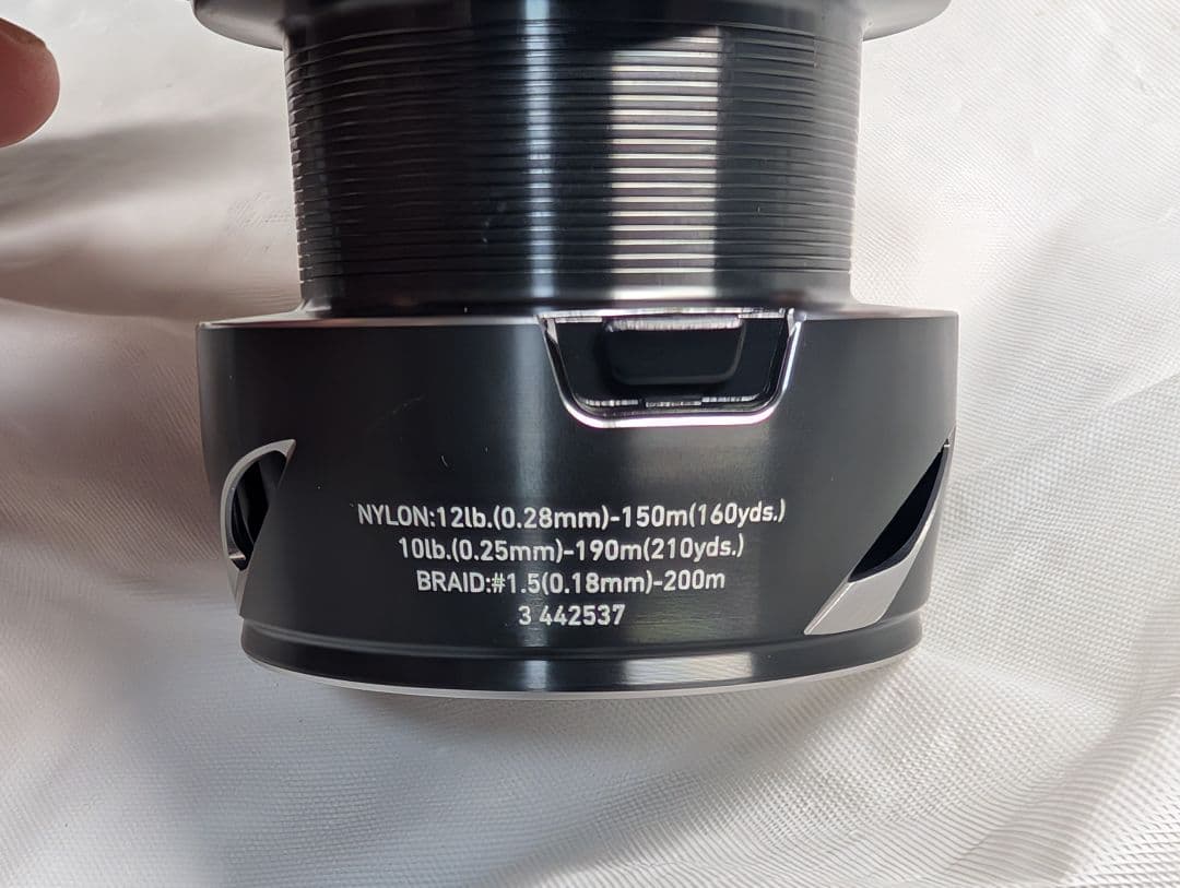 新品展示品　ダイワ　管221GP 25カルディア LT4000-CXH スプール