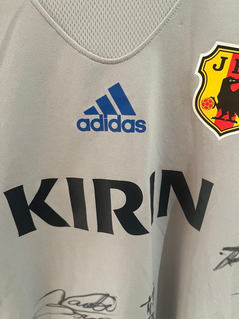 未使用　サッカー　 adidas 直筆サイン入　日本代表　ユニフォーム　中田英寿