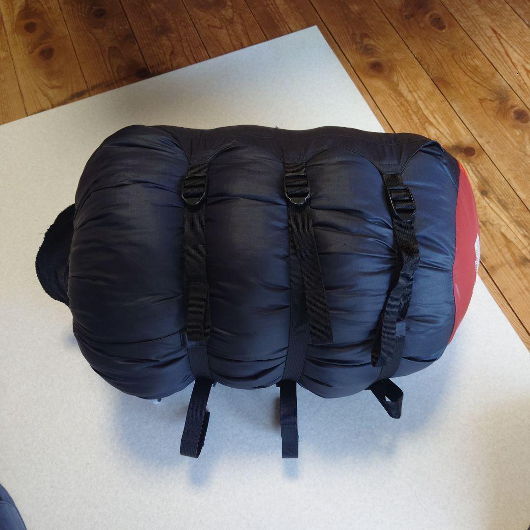 mont-bell Burrow Bag #0 L/zip 限界温度-14℃