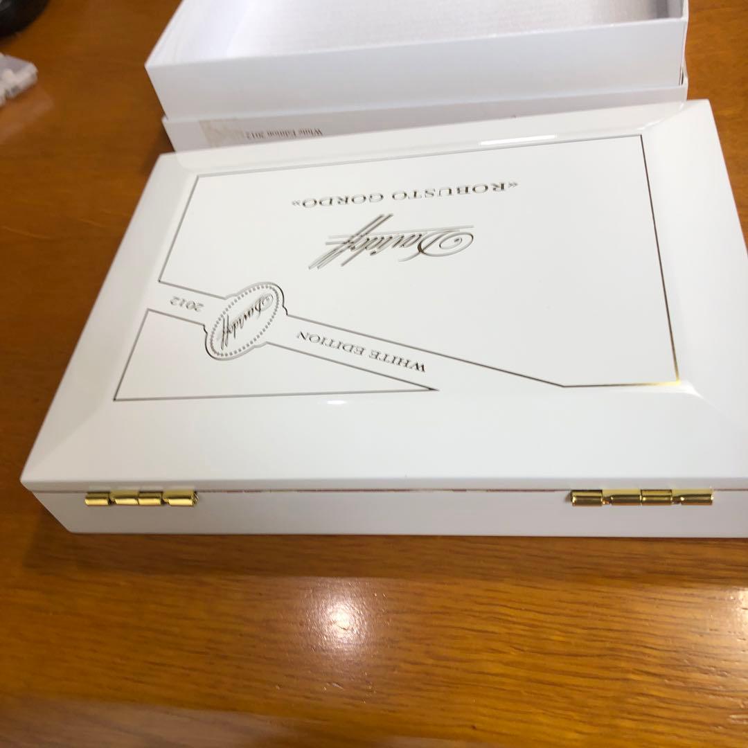 ダビドフ葉巻箱、ROBUSTO GORDO 10本用