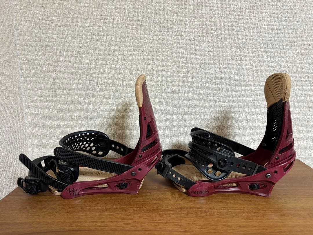 マラビータ スノーボードビンディング 赤