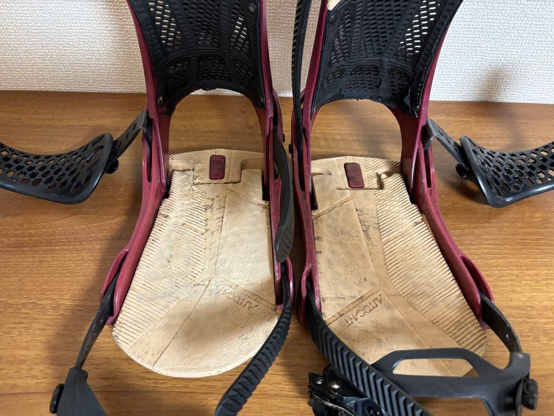 マラビータ スノーボードビンディング 赤
