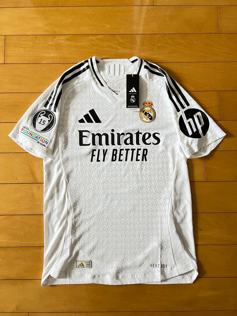 ウェア 24-25 RealMadrid  #8 VALVERDE