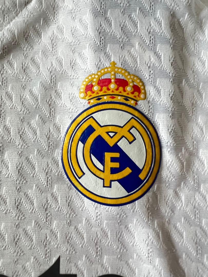ウェア 24-25 RealMadrid  #8 VALVERDE
