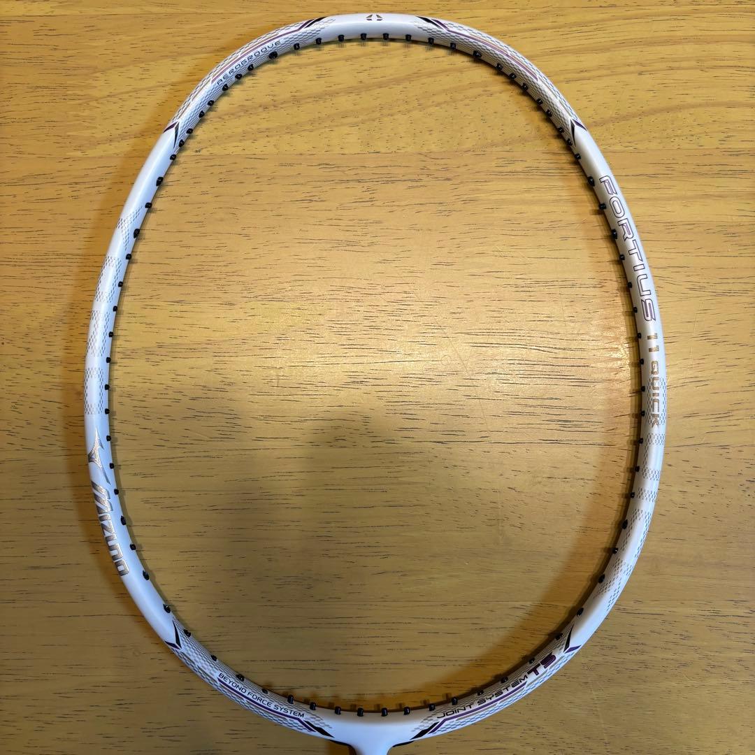 【最終値下げ】 FORTIUS 11 QUICK 4U6 バドミントンラケット