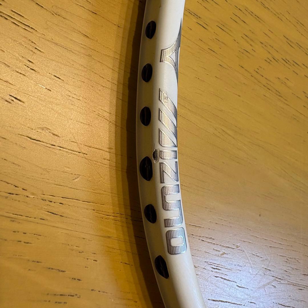 【最終値下げ】 FORTIUS 11 QUICK 4U6 バドミントンラケット