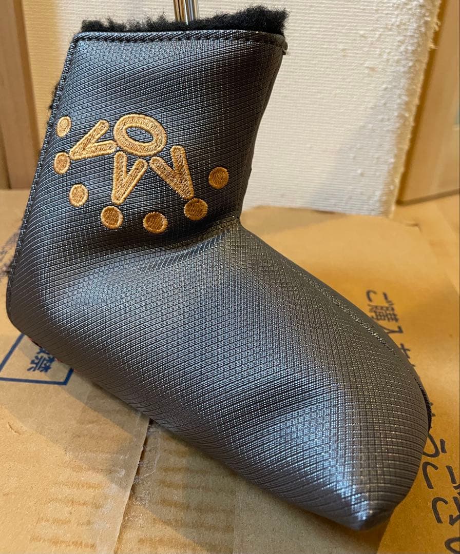 SCOTTY CAMERON パター ヘッドカバー付き