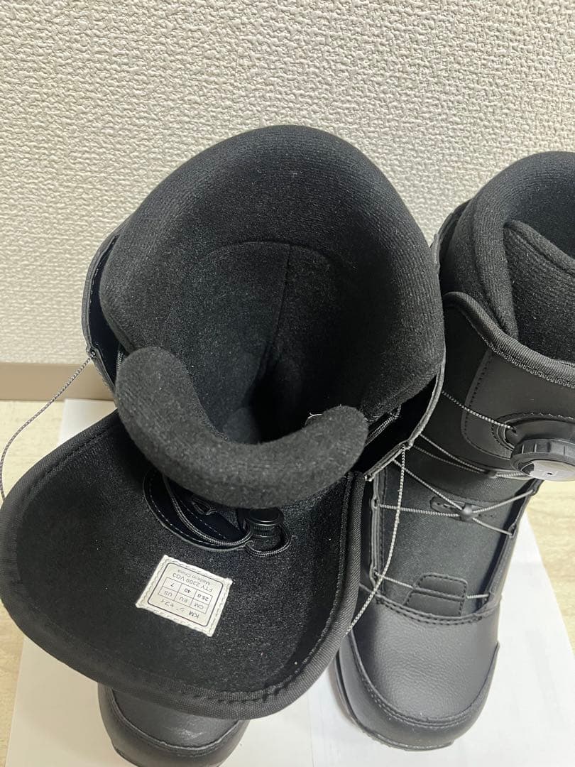 【2回使用】kissmarkスノーボードブーツ ダイヤル式　美品