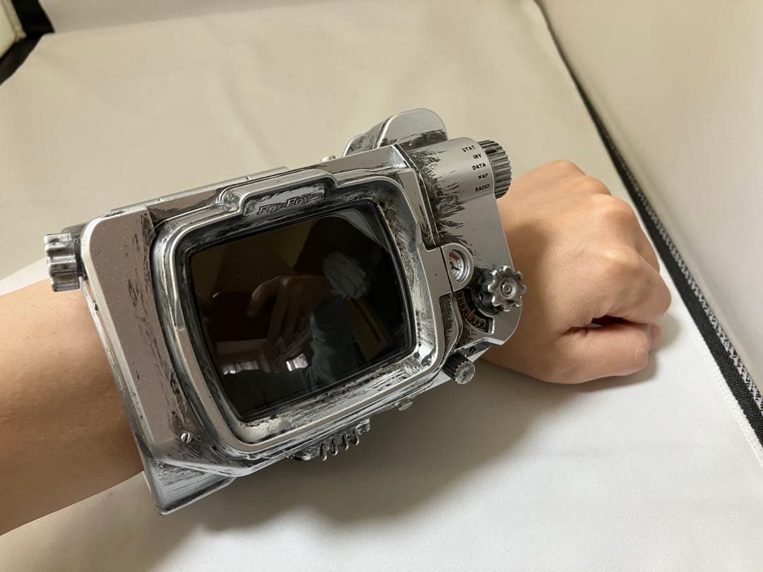 Fallout PipBoy 3000 MK V　ダイキャスト製公式レプリカ
