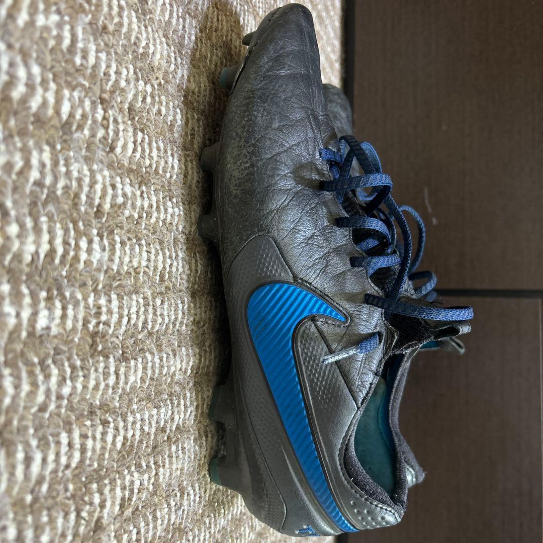 NIKEティエンポ8FG（26.5cm）