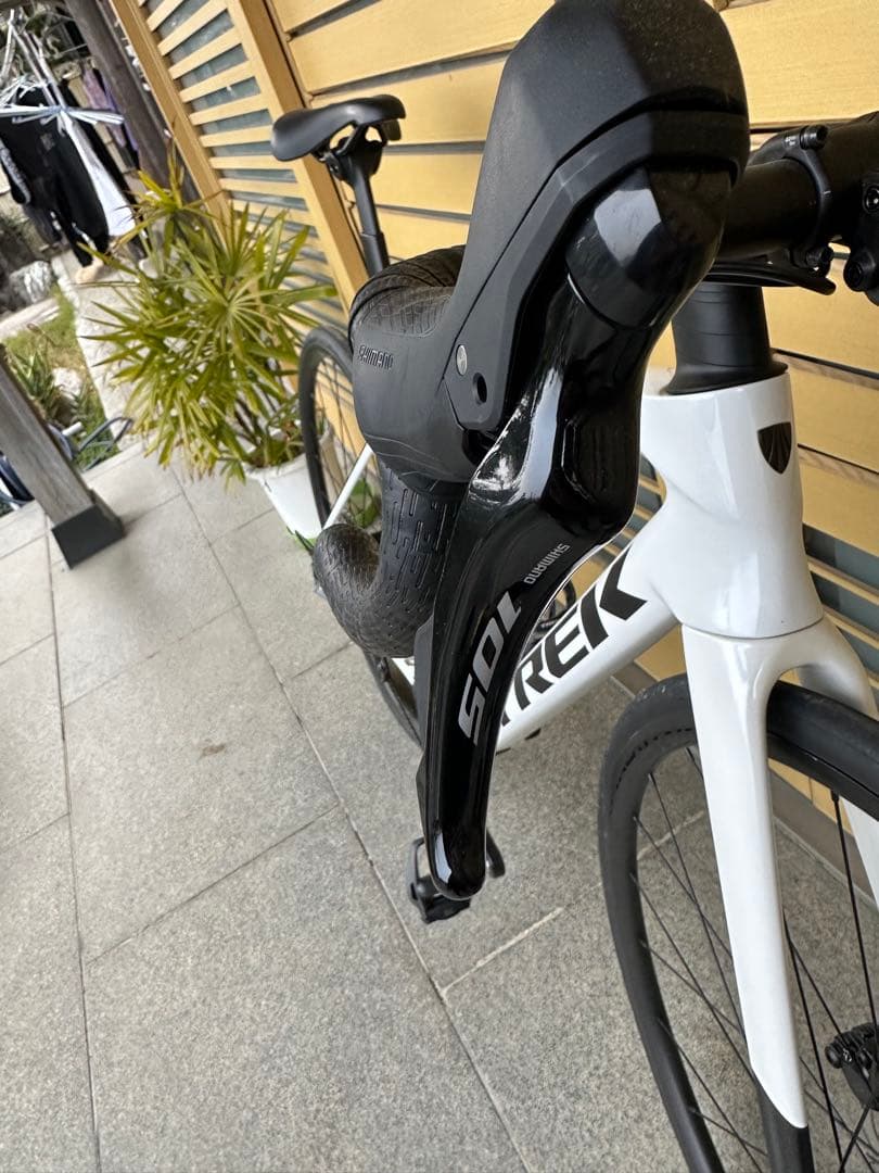 TREK Madone SL5 Gen8 Mサイズ ホワイトシマノ105 機械式