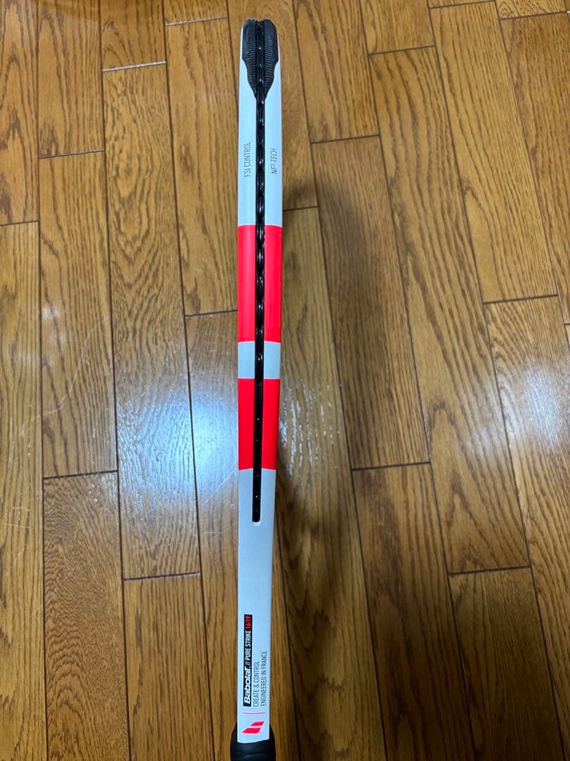 Babolat ピュアストライク98 テニスラケット