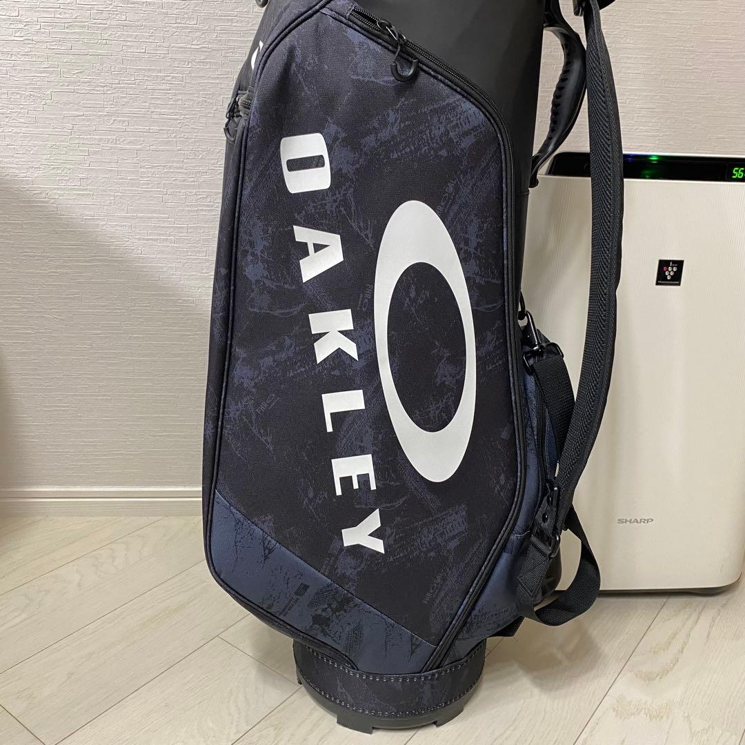 新品未使用 OAKLEY キャディバッグ ネイビー　口枠9.5型　47インチ対応
