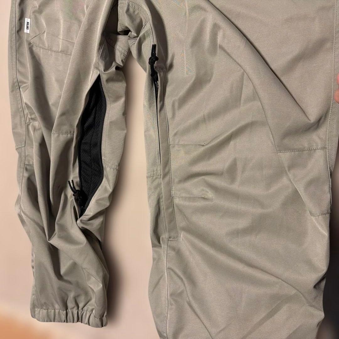 UNFRM ビブパンツ サンド　L スノーボード　ウェア　春　バギータイプ