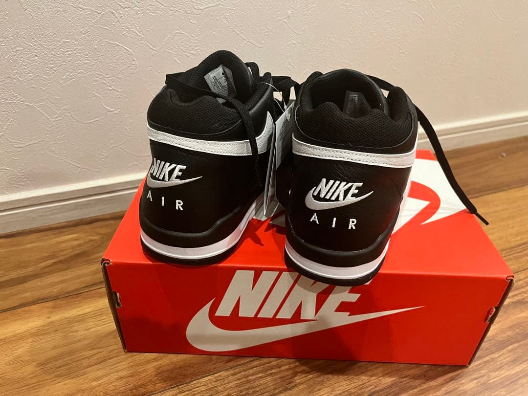 シューズ(男性用) Nike FLIGHT LEGACY 28cm