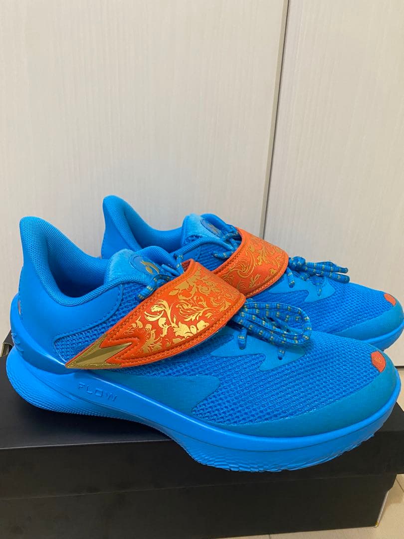 シューズ(男性用) UNDER ARMOUR FOX 1