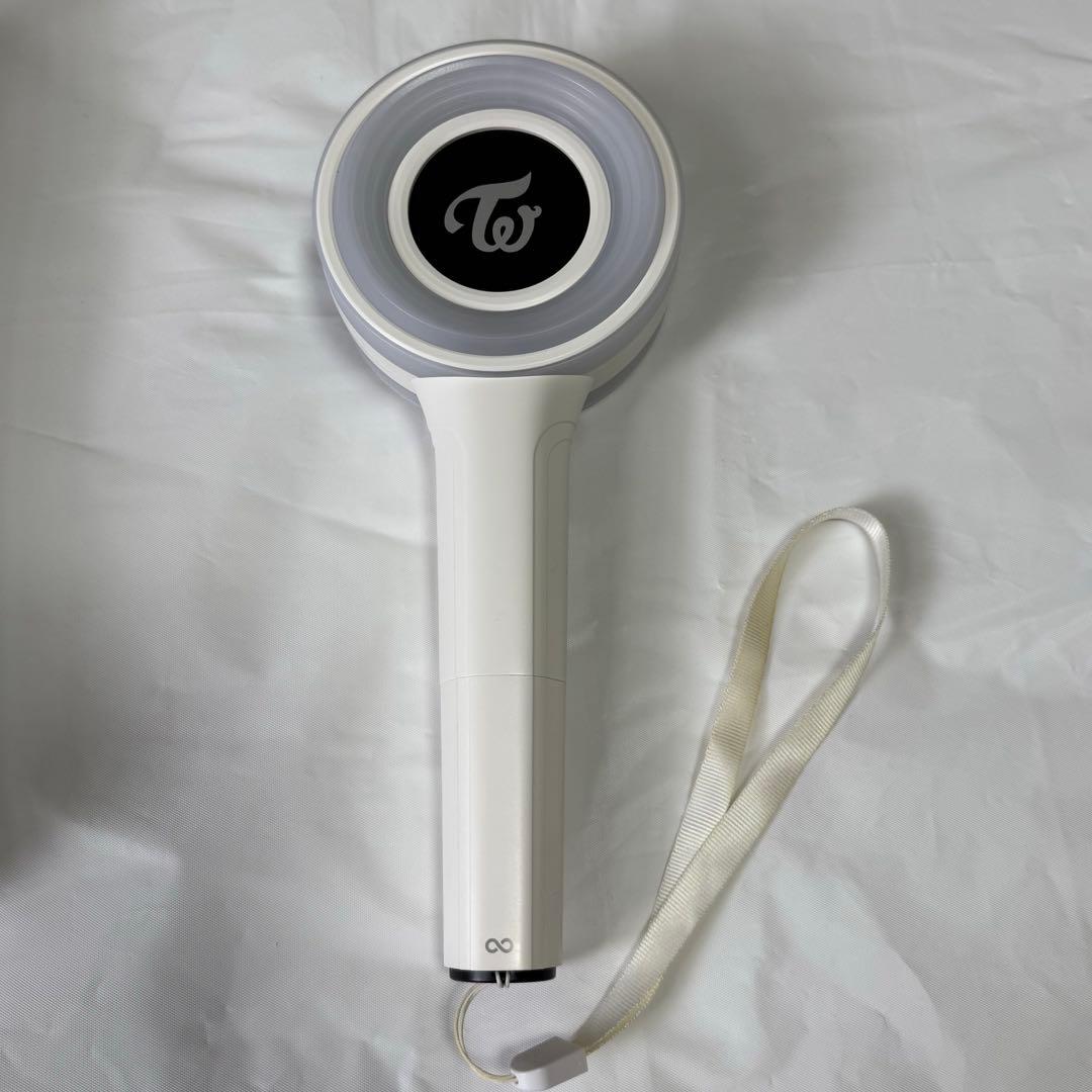 美品　TWICE ペンライト ホワイトCANDYBONG ∞ おまけ付き
