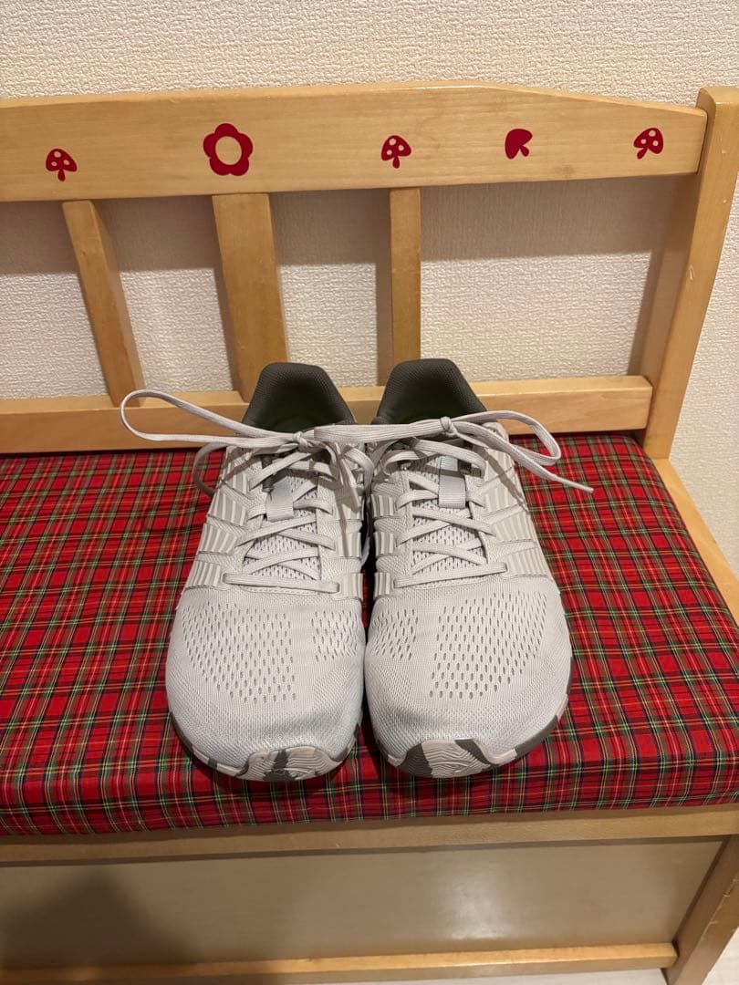 inov-8 イノヴェイトBARE-XF V2 トレーニングシューズ　最新モデル