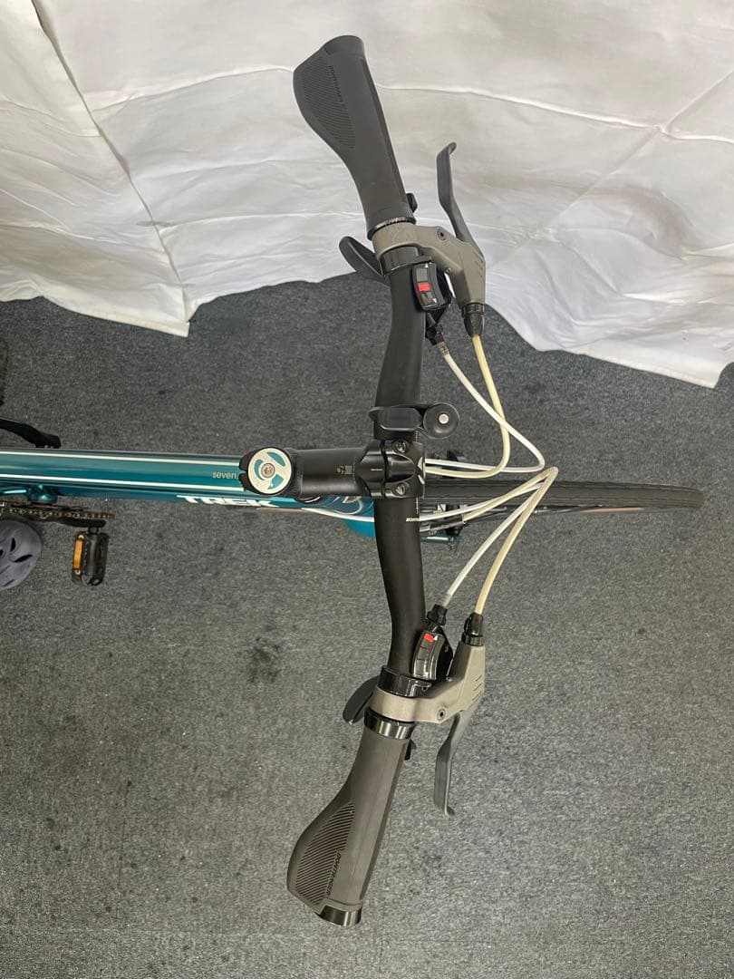 クロスバイク　TREK 7.5FX WSD トレック　7.5FX WSD