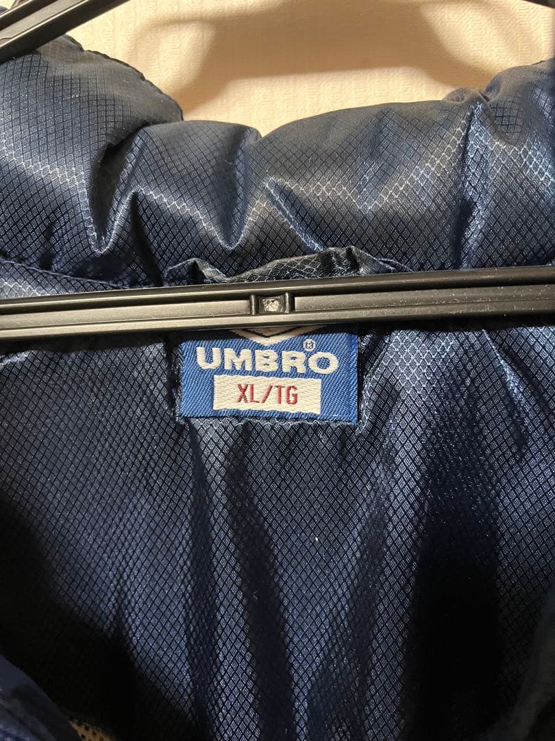 UMBRO ピステ・ウィンドブレーカー XL ネイビー