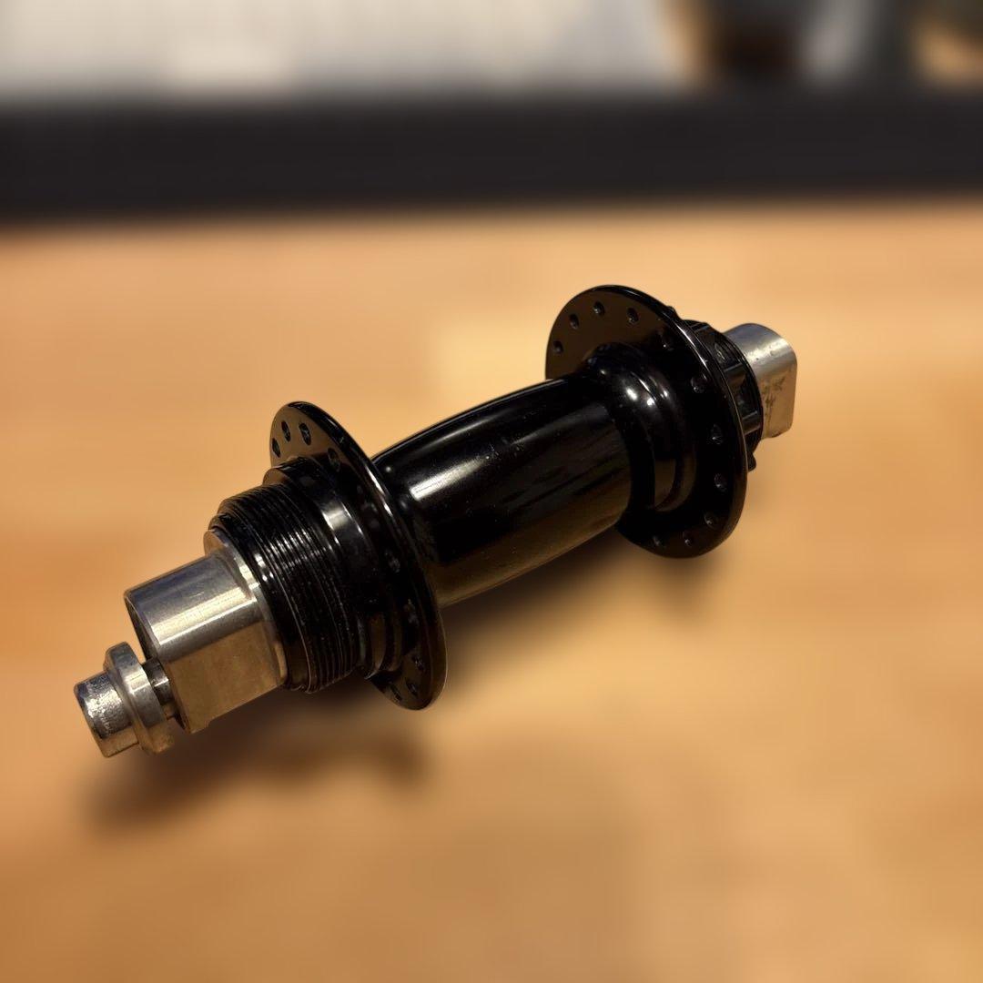 WHITE INDUSTRIES eno eccentric hub ボルト欠品