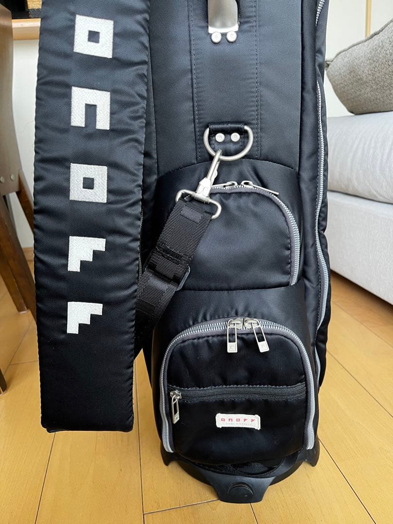 専用　大人気　美品オノフ　ONOFF ブラック　カートキャディバッグ　軽量　9型