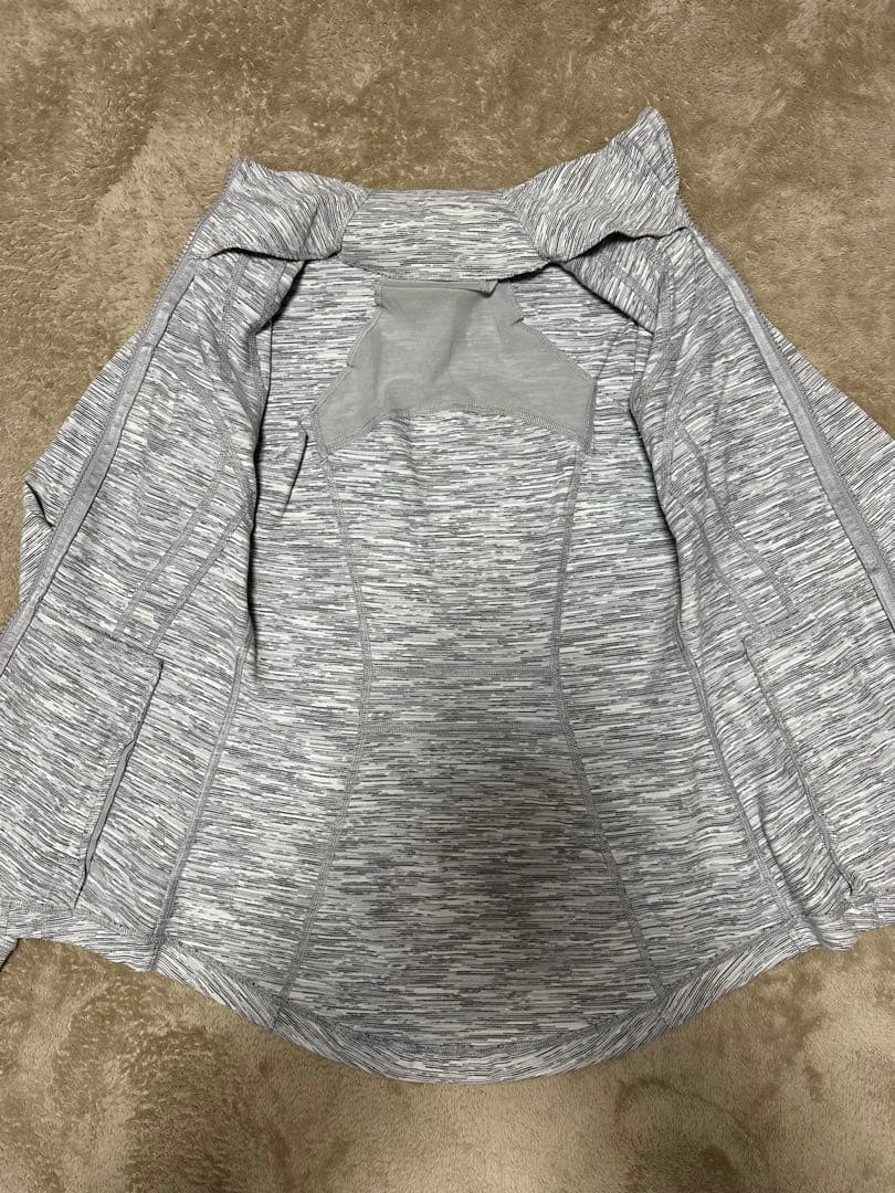 lululemon ルルレモン　ジャケット　4