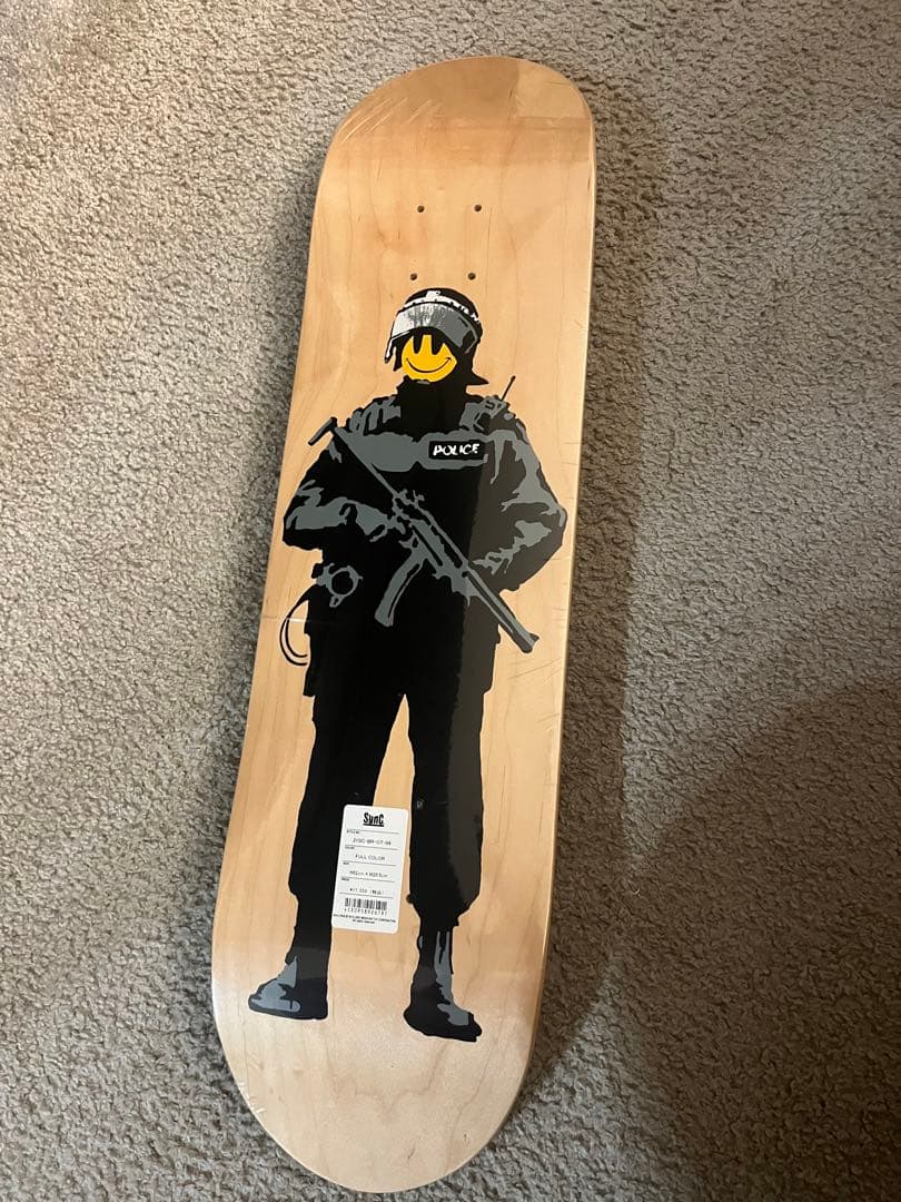バンクシー　メディコムトイ　完売　BANKSY DECK Riot Cop