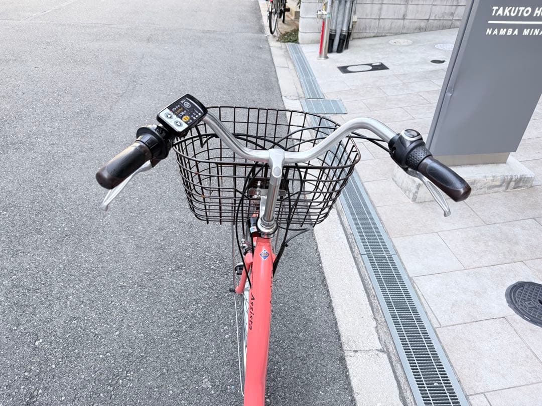 大阪府　ブリヂストン　アシスタ 電動アシスト自転車 バッテリー8.9ah