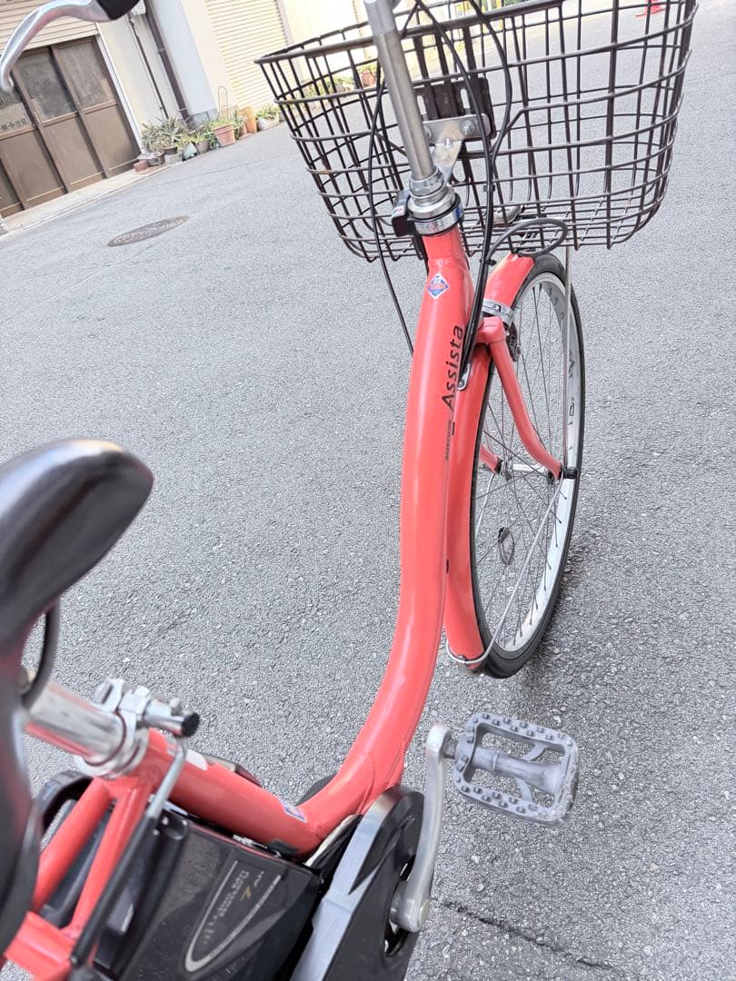 大阪府　ブリヂストン　アシスタ 電動アシスト自転車 バッテリー8.9ah
