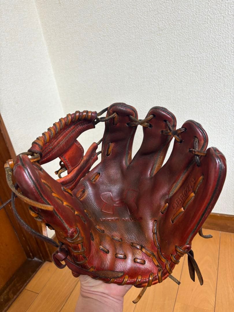 アンダーアーマー　オールランド用軟式グローブ　即戦力