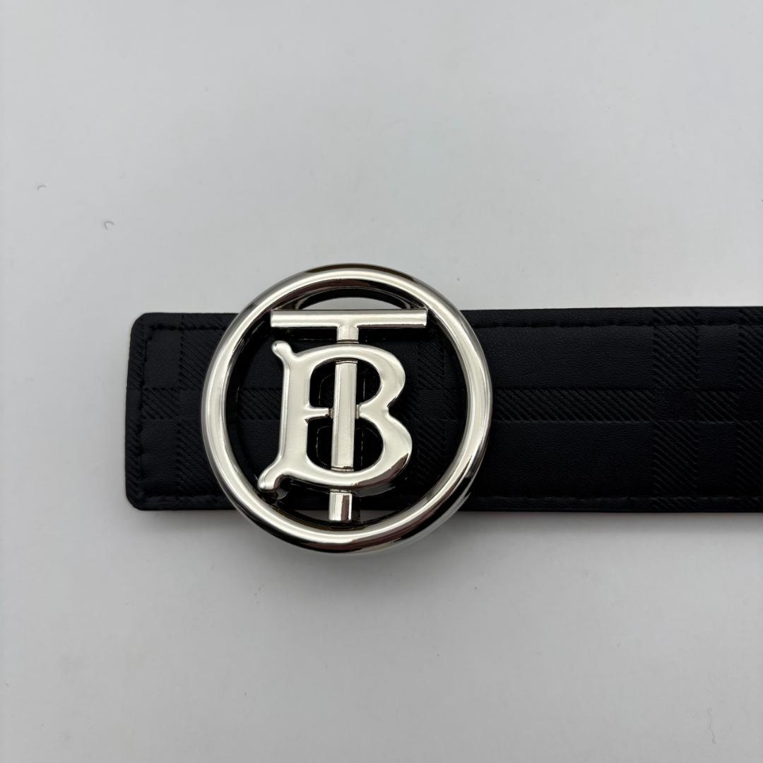 BURBERRYバーバリー ベルトノバチェック レザー シルバーバックル メンズ
