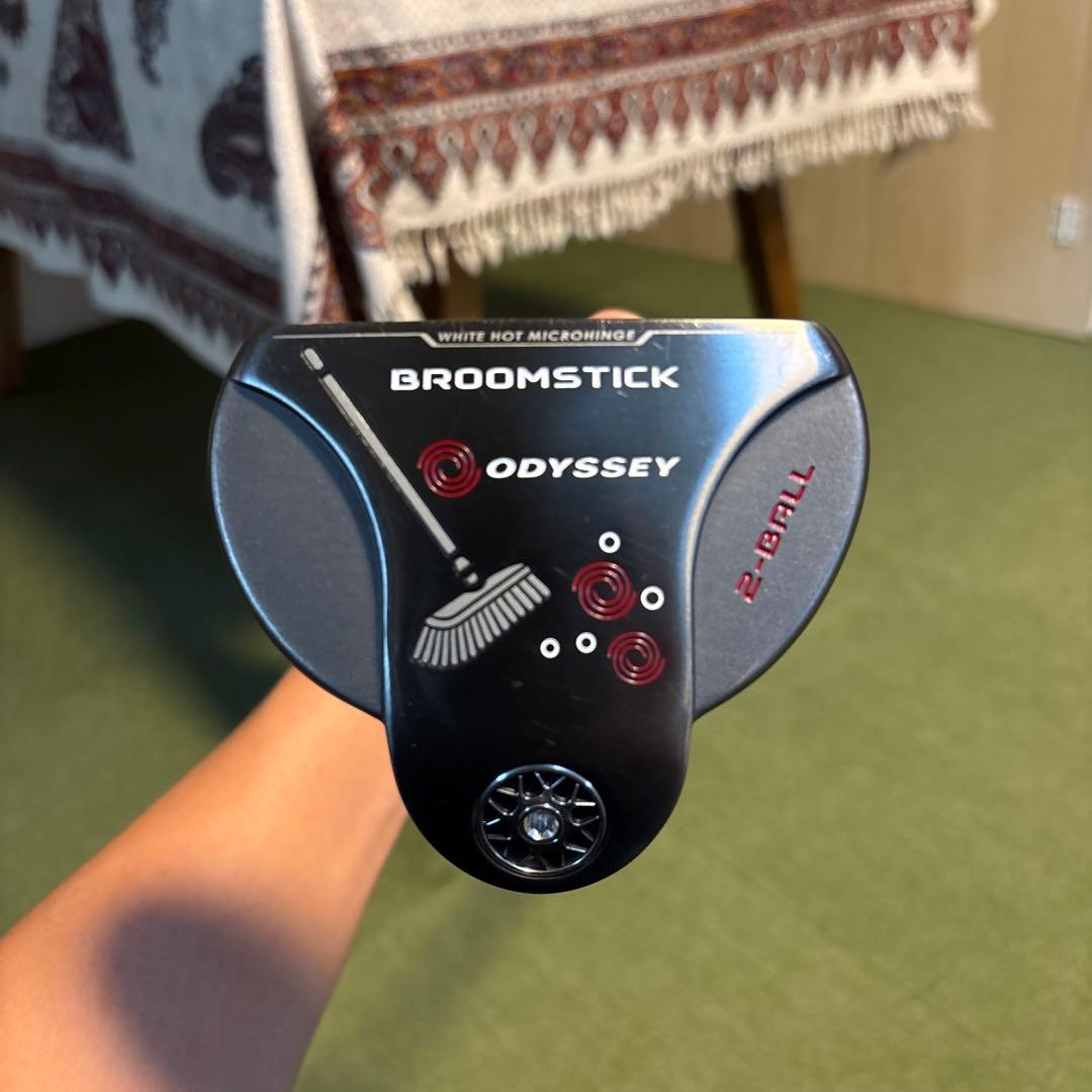 オデッセイ　長尺パター　BROOMSTICK 2-BALL