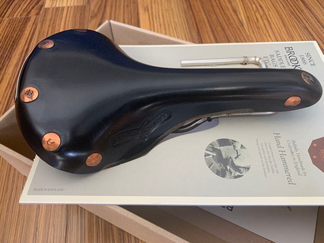 BROOKS（ブルックス）swiftスイフトtitanブラックチタンレールサドル