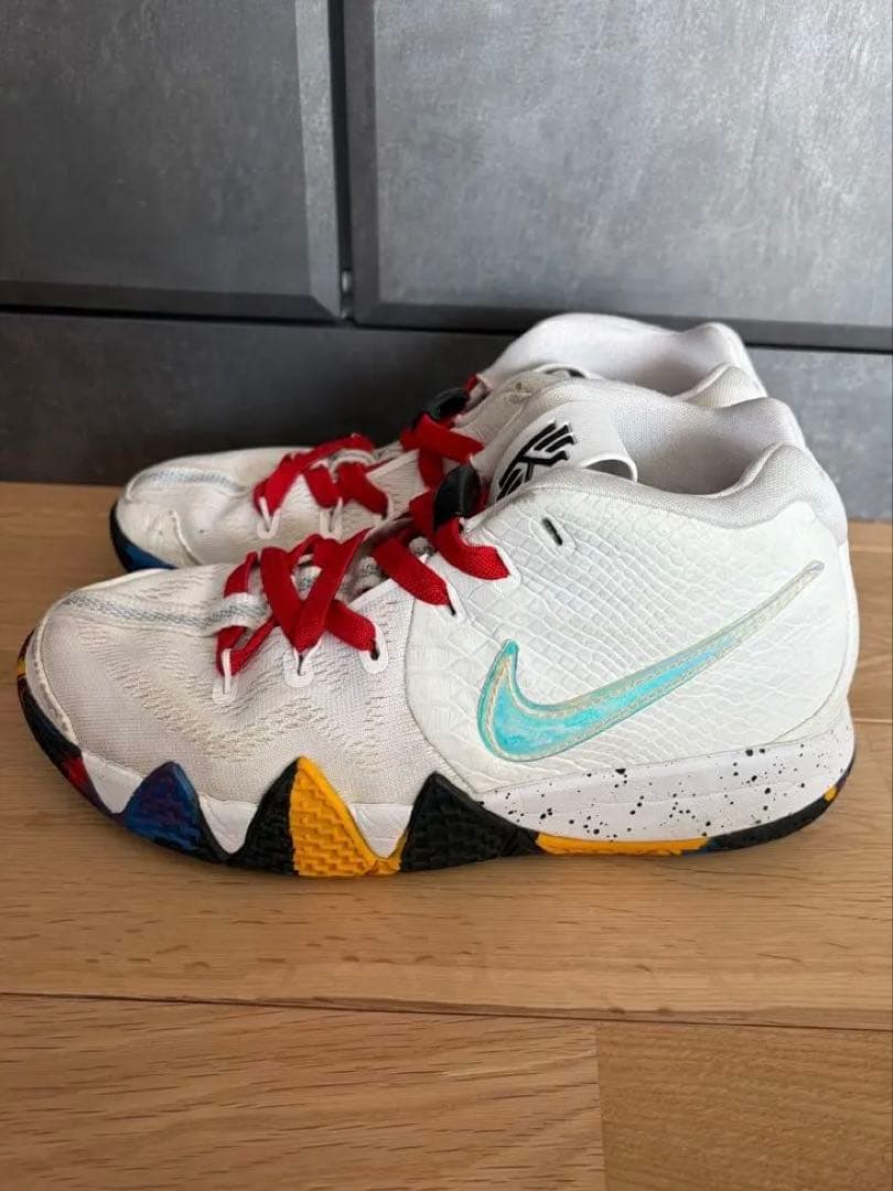 NIKE ナイキ Kyrieカイリー バスケットボールシューズ 22.5ジュニア