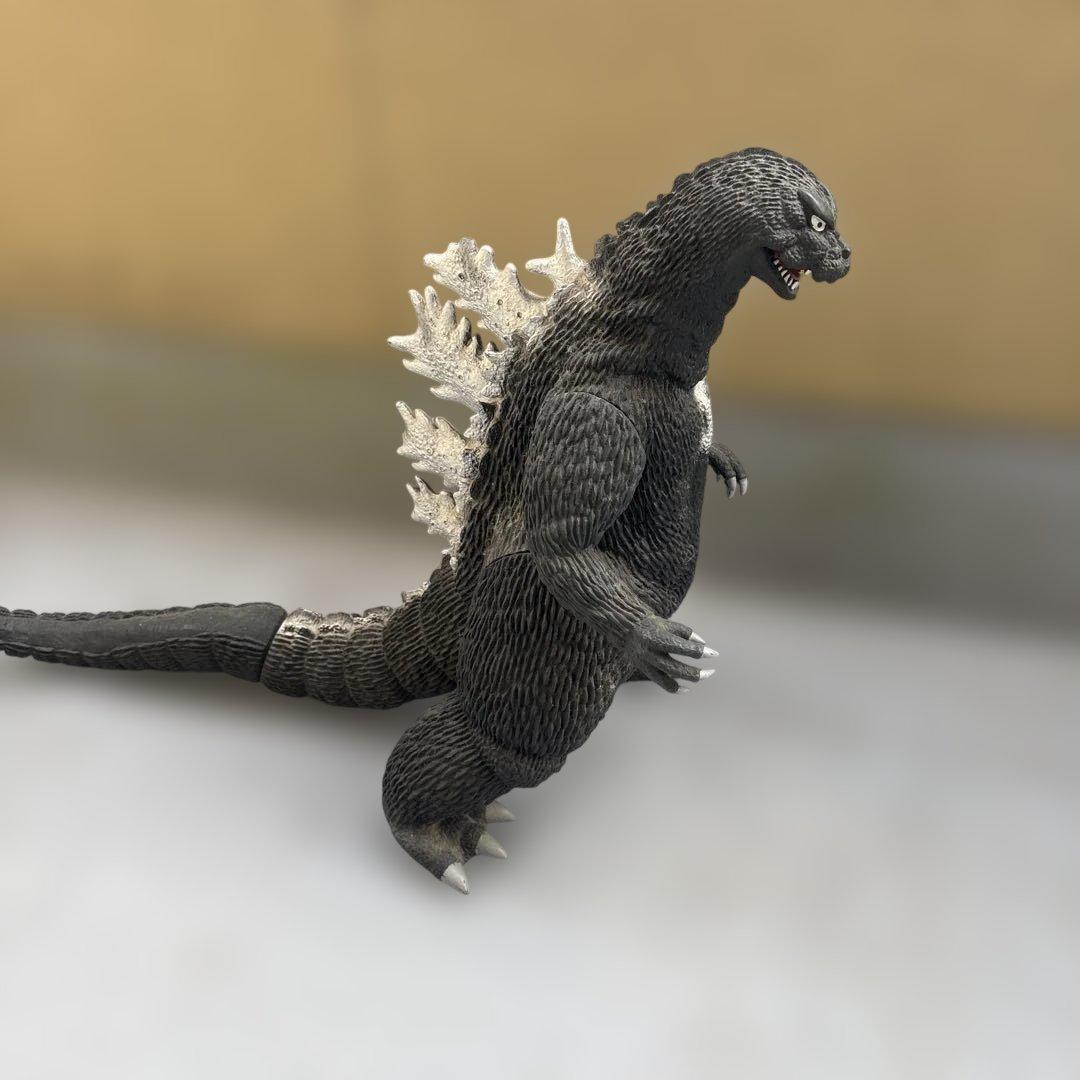 ゴジラフィギア
