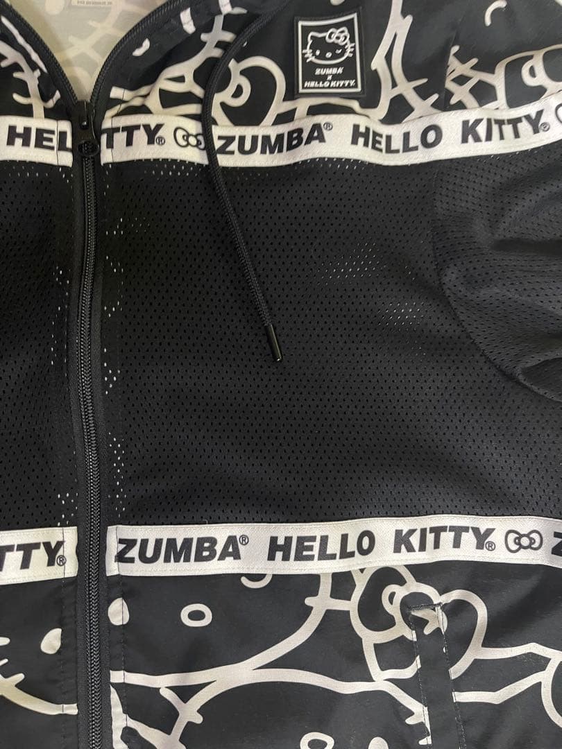 USED★ZUMBA HELLO KITTY 黒メッシュジャケット S