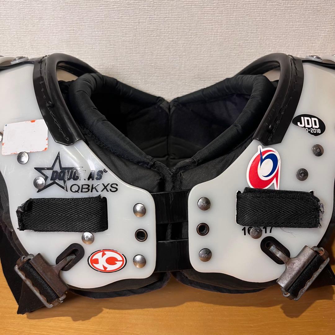 ※値下げ対応可能【美品】DOUGLAS QBK XS ショルダーパッド ホワイト